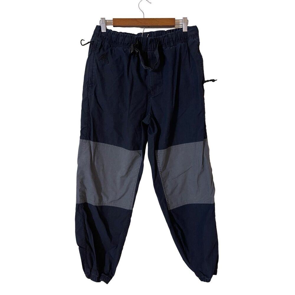 Nike ACG Mens Size Medium Activewear Trail Pants Joggers Black Pockets - Picture 2 of 16
